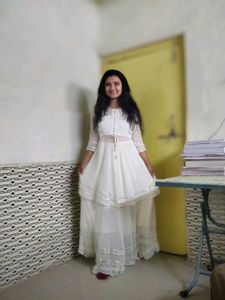 White Stylish Top And Skirt Last Price