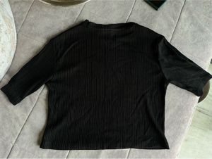 Ribbed Black Cropped Top