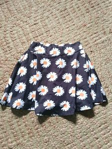 Cute Daisy Print Skater Skirt