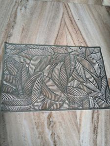 SALE🆕 Leaf Pattern Table MAT(SET OF 6)