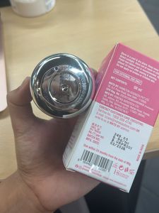SKINQ Moisture Balm &amp; VANESA Pro+ Roll-on