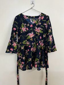 Chic Floral Print Bell Sleeve Top
