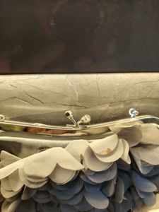 Elegant Floral Clasp Clutch Bag