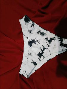 🇳🇿💫🎀Stylish Tie-Dye Thong Panty