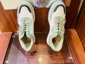 Puma Women's Casual Sneakers