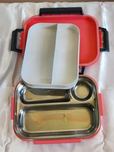 Breaktime Lunch Box with free gifts