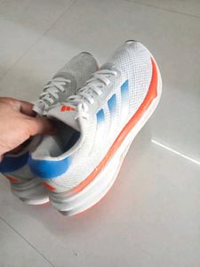 ORIGINAL 💯 ADIDAS WHITE RUNNING SHOES
