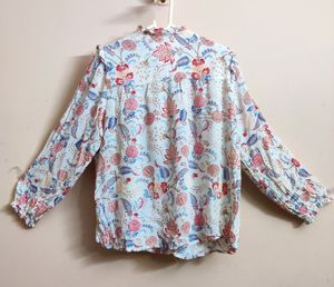 FLORAL PRINT TOP WITH NECK TIE-UP