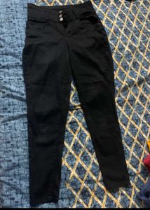 High-Waisted Black slim Jeans
