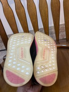 Addidas original shoes for girls
