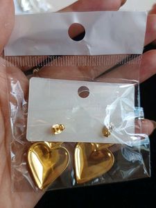 Chic Gold Heart Earrings