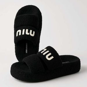 High quality furr heel slides for women 💫