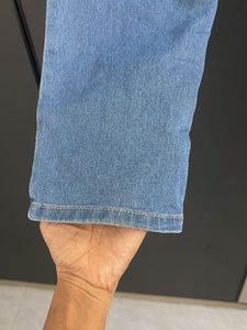 Light Wash Straight Leg Jeans