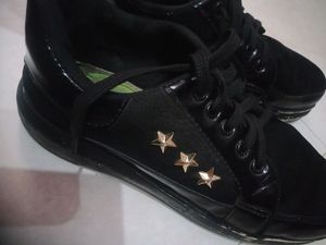 Black Shoes For Girls