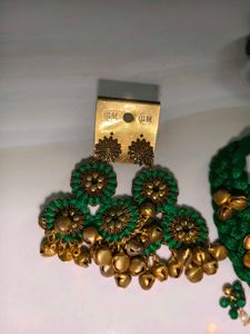 Green Beaded Jewelry Set