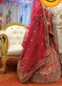 Full Jaari Work Designer Bridal Lahenga
