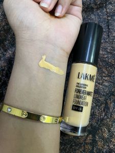 Lakme Forever Matte Longwear Foundation (SPF 15)