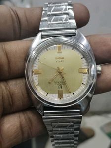 classic hmt mechanical watch