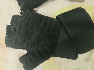 Sports Gloves