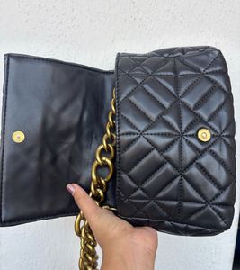 Chic Quilted Black Handbag with Gold Chain