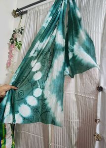 Green Tie-Dye Dupatta with Embroidery