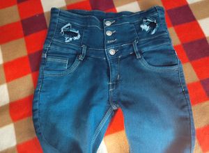 Skinny / stretchable jeans