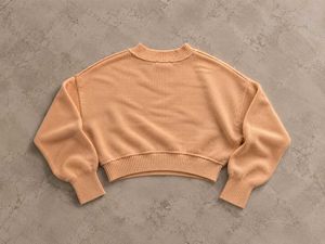 PEACH BEIGE CROPPED KNIT SWEATER