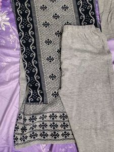Stylish Grey Kurta with Leggings Set