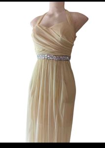 Beautiful yellow gown 😍
