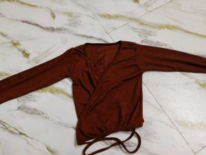 long sleeves top