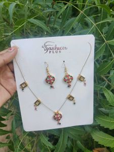 Fashion Plus Necklace and Earrings Set
