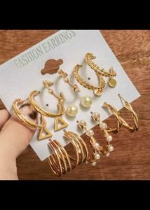 Fashionable Gold Tone Earring Set