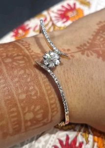 Elegant Flower Cubic Zirconia Bangle