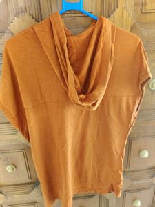 UNISEX SLEEVELESS HOODIE
