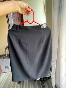 Chic Black Mini Skirt with Embellishment