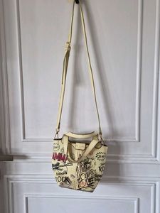 Unique Graffiti Print Handbag