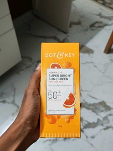 DOT&amp;KEY Vitamin C+E Super Bright Sunscreen