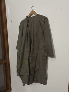 Embroidered Kashmiri Kurta set