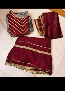 Elegant Grey &amp; Maroon Kurta Set with Dupatta
