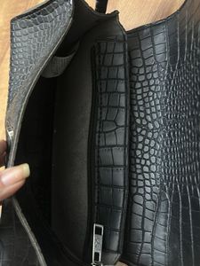 Chic Black Croc Embossed Clutch