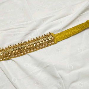 Exquisite Gold Waist Chain with Embellishments