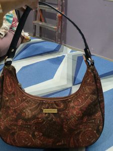 Stylish Caprese Hobo Bag