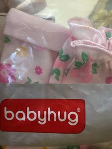 Floral Baby Hat &amp; Mitten Set