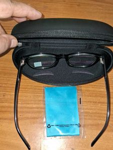 Black Eyeglasses Case