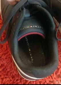8. TOMMY HILFIGER Men's Black Sneakers