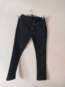Black Jeans