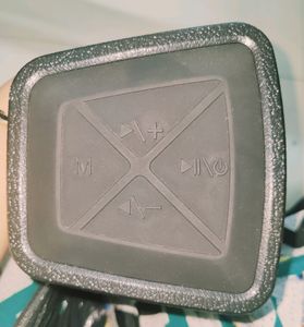 Boat Speaker. Like New. Good Condition.