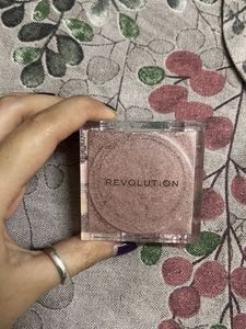Revolution Highlighter