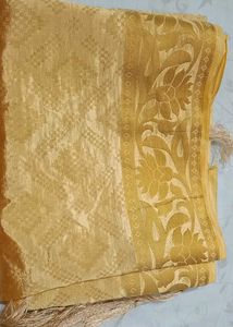 Elegant Yellow Banarasi Silk Duptta