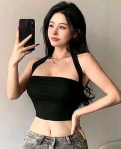 🖤Stylish Black Halter Neck Crop Top